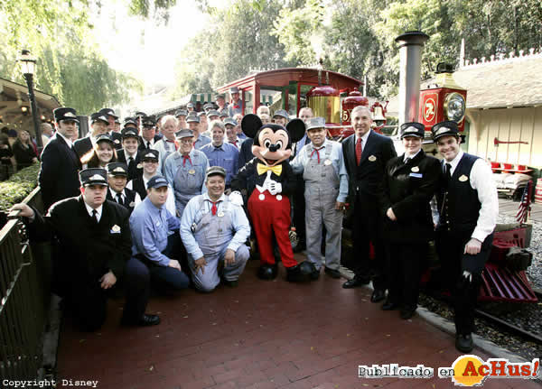 Imagen de Disneyland California  Engine ears